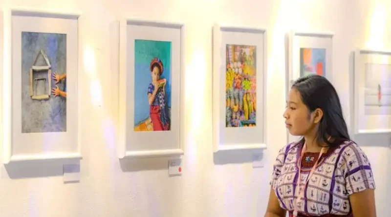 Exposición De las Sombras a la Luz de Fotokids en el CFCE Antigua.
